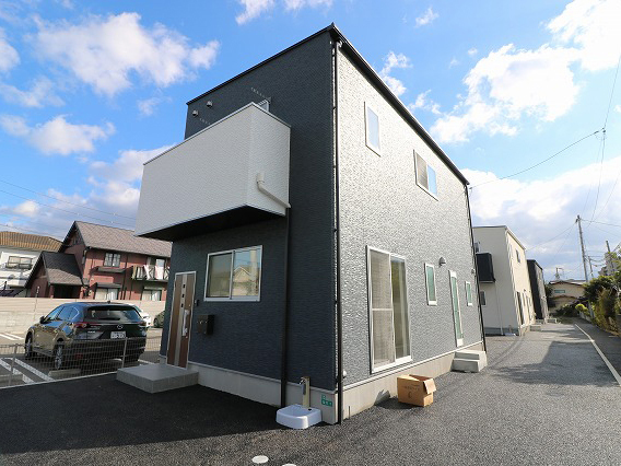 ［戸建］デタッチドハウス古三津